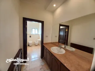  13 شقة غير مفروشة للإيجار 400م2 ( Property 19553 )-175107001