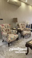  1 طقم كنب مستعمل بحالة جيدة جدا للبيع بسعر مغري  طقم تركي موديل سنة الماضية