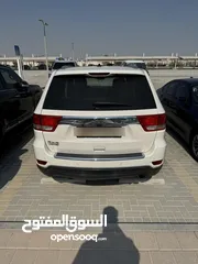  2 Jeep Grand Cherokee Limited 2012