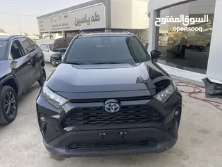  4 2021 TOYOTA RAV4, LE  بطاريه ليثيوووم السياره توب نضافه بصلاه على النبي
