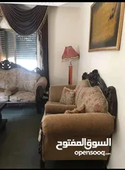  8 طقم كنب للبيع مع سفره