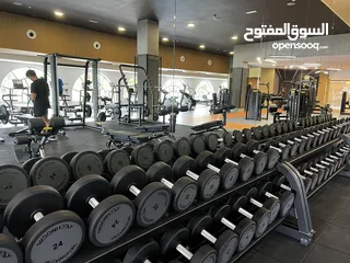  1 نادي رياضي مختلط للبيع في الصويفية بمساحة 1200متر