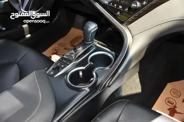  20 تويوتا كامري ليميتد هايبرد Toyota Camry Limited Hybrid 2019