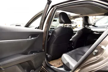  19 تويوتا كامري ليميتد هايبرد Toyota Camry Limited Hybrid 2020