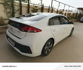  20 هونداي ايونك موديل 2016 استخدام وممشه خفيف 7جيد مالك واحد فقط