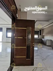  14 شقة دوبلكس ثالث مع روف جديد لم يسكن في أرقى واجمل مناطق خلدا