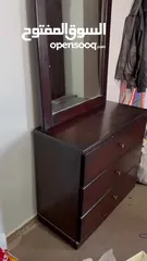  31 اثاث مستعمل مشكل وغرف نوم وكنب وخزائن وثلاجات ونثريات.وتخوت.وثريات