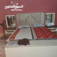  4 بيع بسبب السفر
