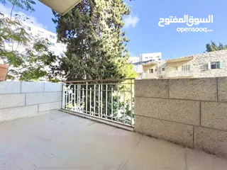  9 شقة للايحار قريبة من بلدية رام الله