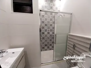  11 شقة طابق اول بمساحة 250 متر للبيع في الظهير  ( Property ID : 30873 )