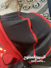  2 مقعد أطفال للسيارة او هزاز