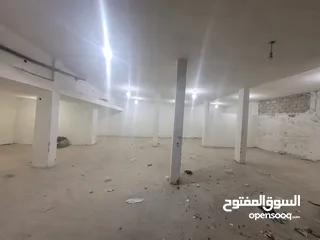  6 مستودع 300 متر  يصلح للتخزين أو مشغل اوالصناعات  الخفيفه