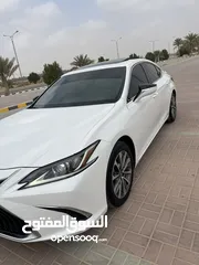  14 لكزس ES300h نظيف