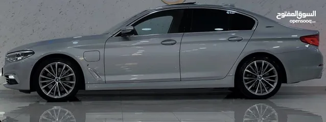  8 BMW530e2019