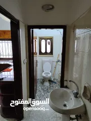  6 استوديو للايجار الشهري