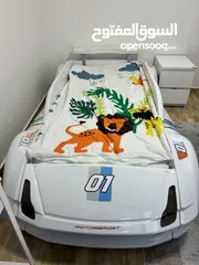  7 تخت اطفال شكل سياره للبيع