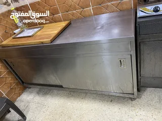  4 لوازم مطعم فرن ثلاجة عرض عجانه طاوله ستالستيل