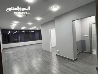  4 مكتب تجاري للايجار او للبيع في السابع طابق اول مقابل بنك الاردن واجهة امامية على الشارع واجهة كامل.