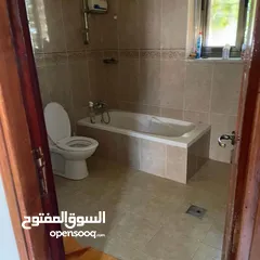  5 طابق أول في رام الله الشرفة بالقرب من محافظة رام الله والبيرة