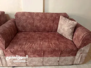  5 كنب مع طاولات وبرداي وسجادة