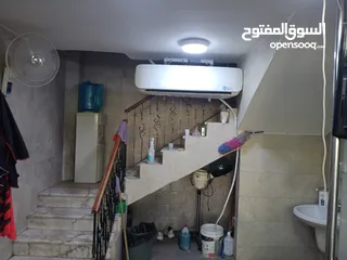  3 مكيف هاينس 2طن  نظيف  وشرط البيع علي الفحص مطلوب فيه من الاخر 250 دينار سبب البيع شراء مكيف سعه أكبر