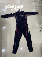  1 بدله غوص وع زعانف وسنوركل نظيفه