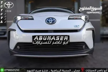  2 2022 TOYOTA IZOA CHR EV.