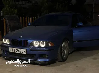  4 BMW e39 موديل 2003 للبيع