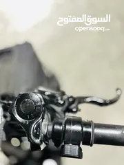  11 بسكليت كهرباء عريض