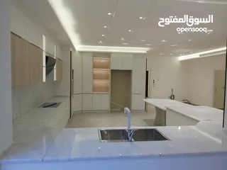  10 شقة جديدة للبيع اربع غرف نوم مع حديقة في دير غبار