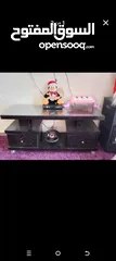  2 طاولات شاشه وطاوله وسط للببيع 15دينار