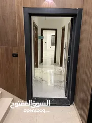  3 شقة مع ترس