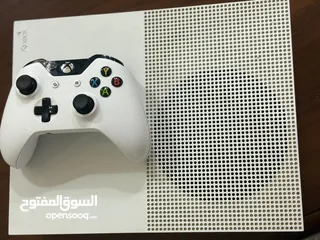  2 اكس بوكس ون إس للبيع بحاله ممتازه موجود عليها اشتراك مدته شهرين و موجود عليها العاب للمعني  05940492