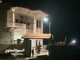  5 بيت مستقل للبيع