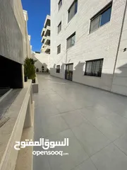  24 شقة للبيع  بمساحة فيلا 550 متر شقة شبة ارضي طريق المطار خلف مدارس العالمية
