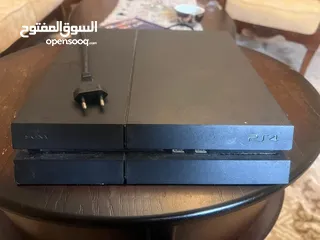  2 بلاستيشن فور للبيع كفاله سنه