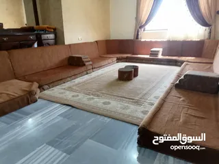  6 مجلس عربي كبير سعودي 16 مقعد  للبيع