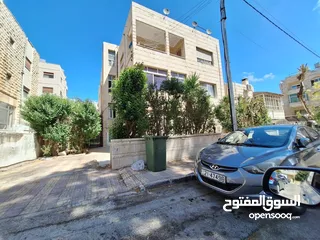  1 عمارة في ام أذينة شرقي للبيع بسعر مغري و موقع مميز