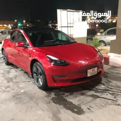  24 Tesla model 3