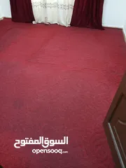  3 موكيت خمري مع بردايه بحاله جيده ادفع بحق الله وشيل