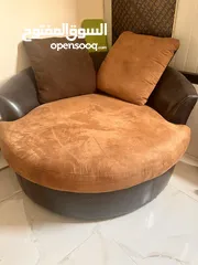 2 Round sofa