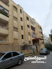  18 شقة مطلة بضاحية الامير حسن السعر حرق