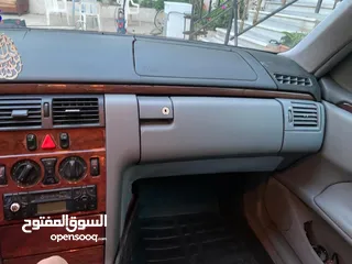  16 E200 فل بإستثناء الفتحه للبيع او للبدل