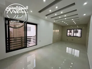  12 شقة دوبلكس طابق اخير مع روف للبيع عرقوب خلدا مساحة 200م مع تراسات اطلالة رائعة بسعر مميز جداً