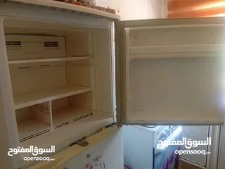  10 ثلاجه توشيبا تبريد هوا نظيفة للبيع ب 55 دينار قابل للتفاوض