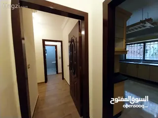  3 شقه تسويه مع حديقه واسعه وكراج خاص للسياره ومداخل خاصه للشقه في حي الص... ( Property ID : 30314 )