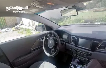  11 كيا نيرو نظيفة جدا للبيع استعمال شخصي سبب البيع السفر