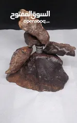  15 Jabal Kamel Hadidi meteorites, Tripoli, Libya, weight: one kilogram and 200 gram