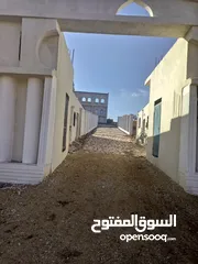  6 تملك قطعه ارض بجانب قصر  غرب مطار الملكه عاليه من المالك مباشره