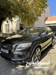  2 Audi Q7 in excellent condition no accidents
